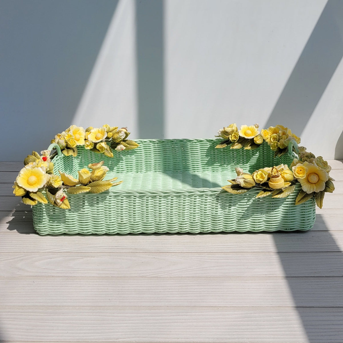 Mint Orchard Wicker Tray(L)
