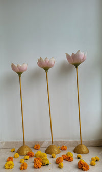Perched Lotus Tealight Stand(S)