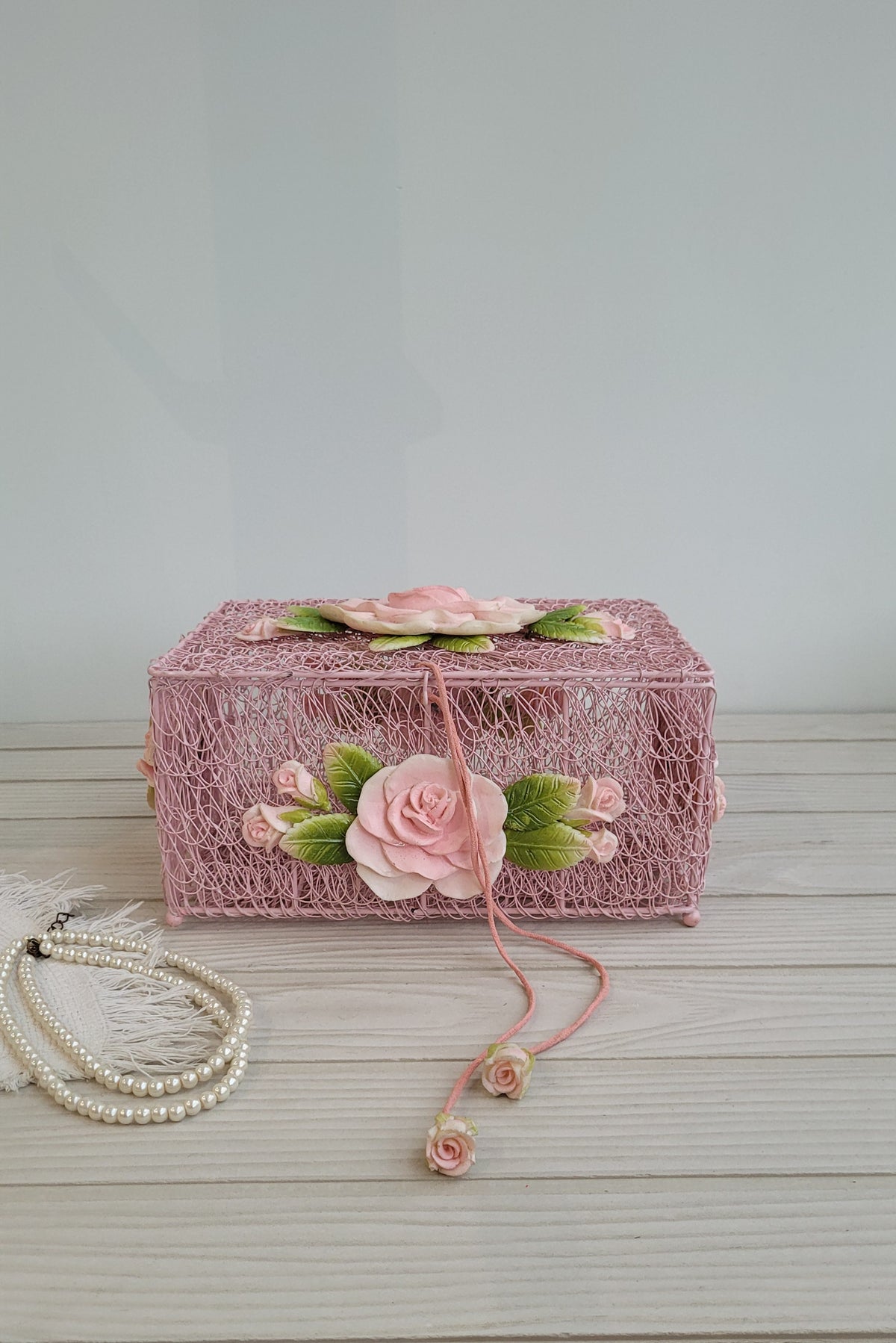 Blush Pink Meshed Cube