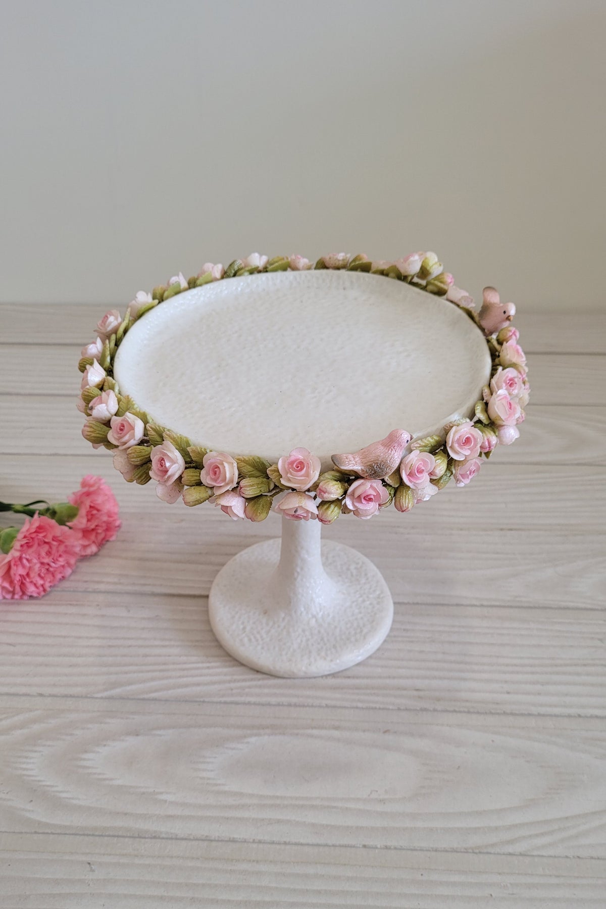 Rose Garden Cake Stand