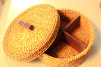 Round hogla partition box with lid